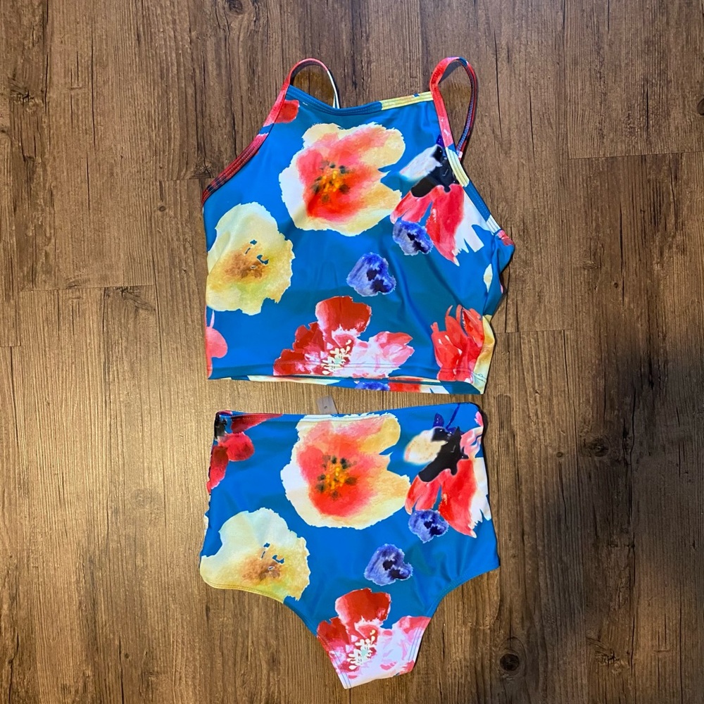 SHE IN bathing suit